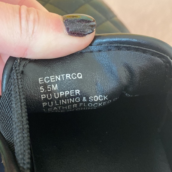 Steve Madden Ecentrcq Women’s Black Slip On Sneakers - Picture 6 of 7